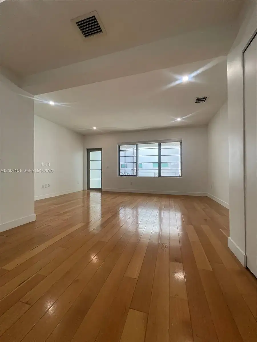 2021 Meridian Ave # 12, Miami Beach FL 33139 photo 4