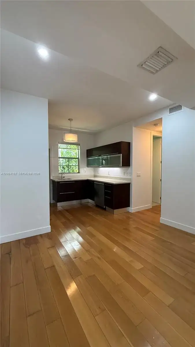 2031 Meridian Ave # 4, Miami Beach FL 33139 photo 4