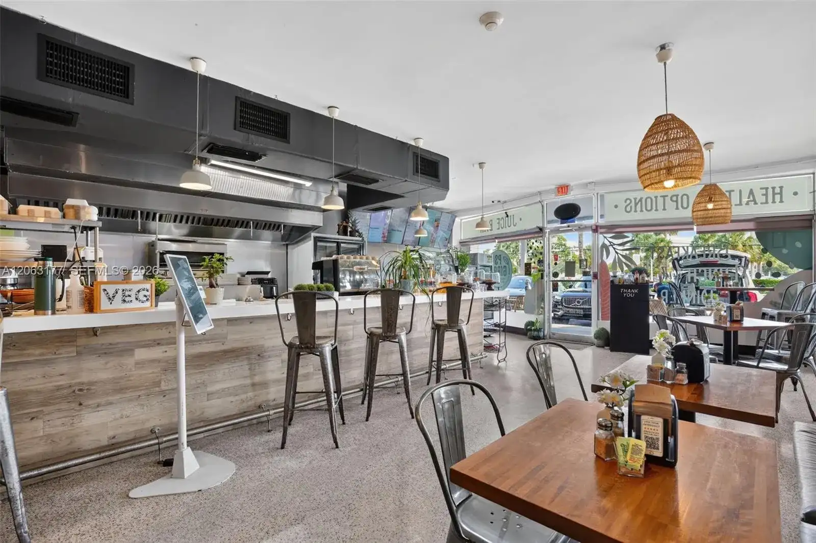Profitable Restaurant in East Fort Lauderdale, Fort Lauderdale FL 33306 photo 2