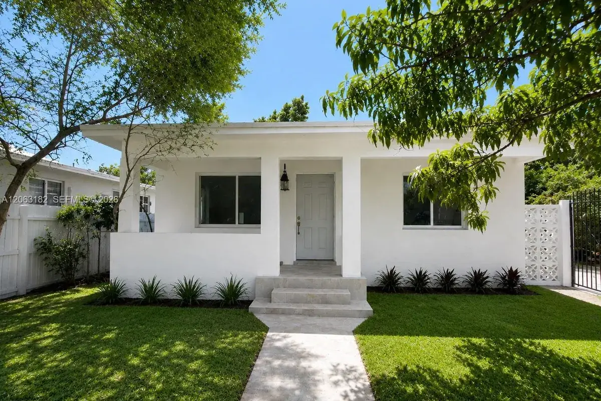 812 NW 67th St, Miami FL 33150