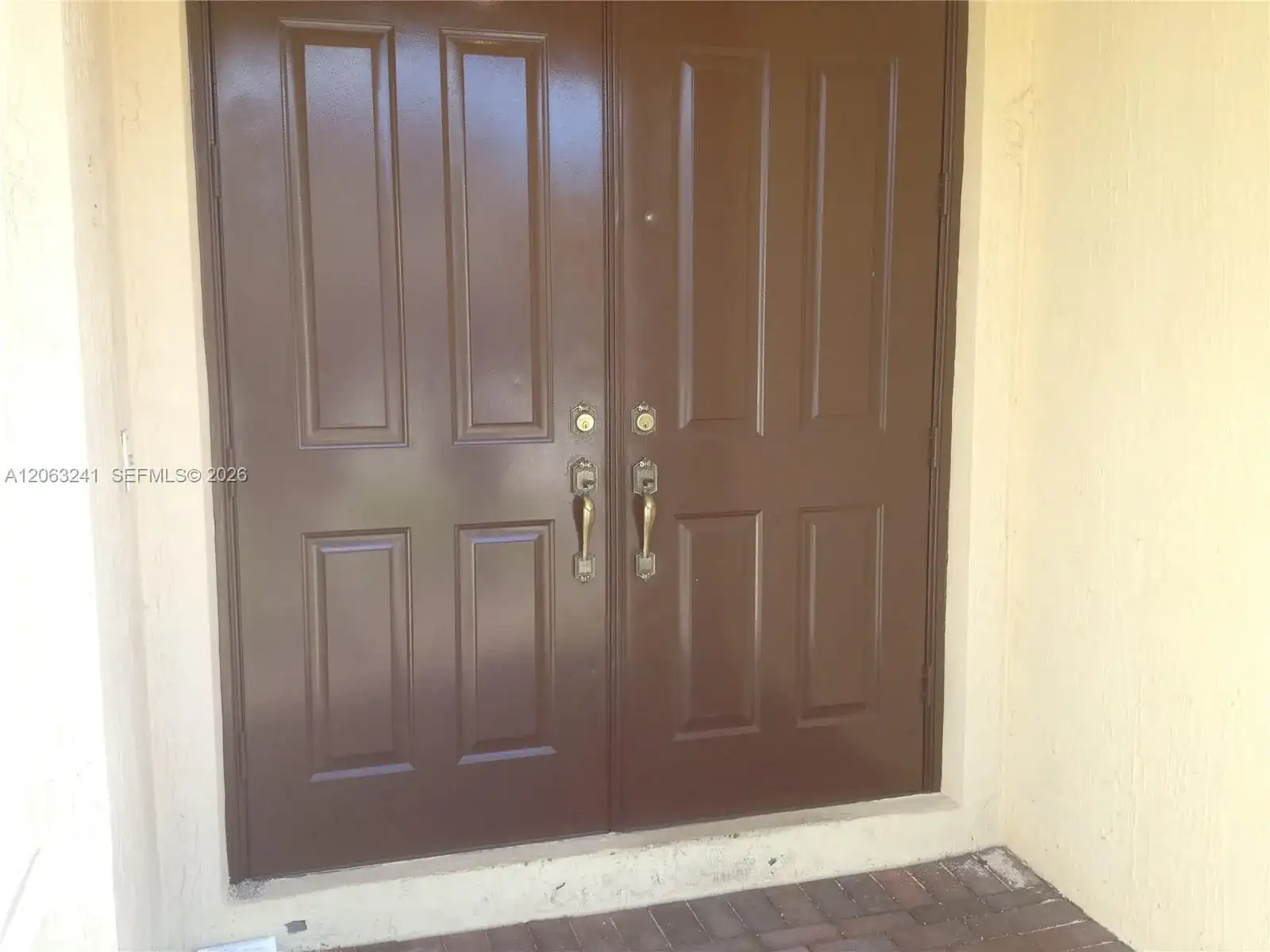 17615 SW 135th Ave, Miami FL 33177 photo 4