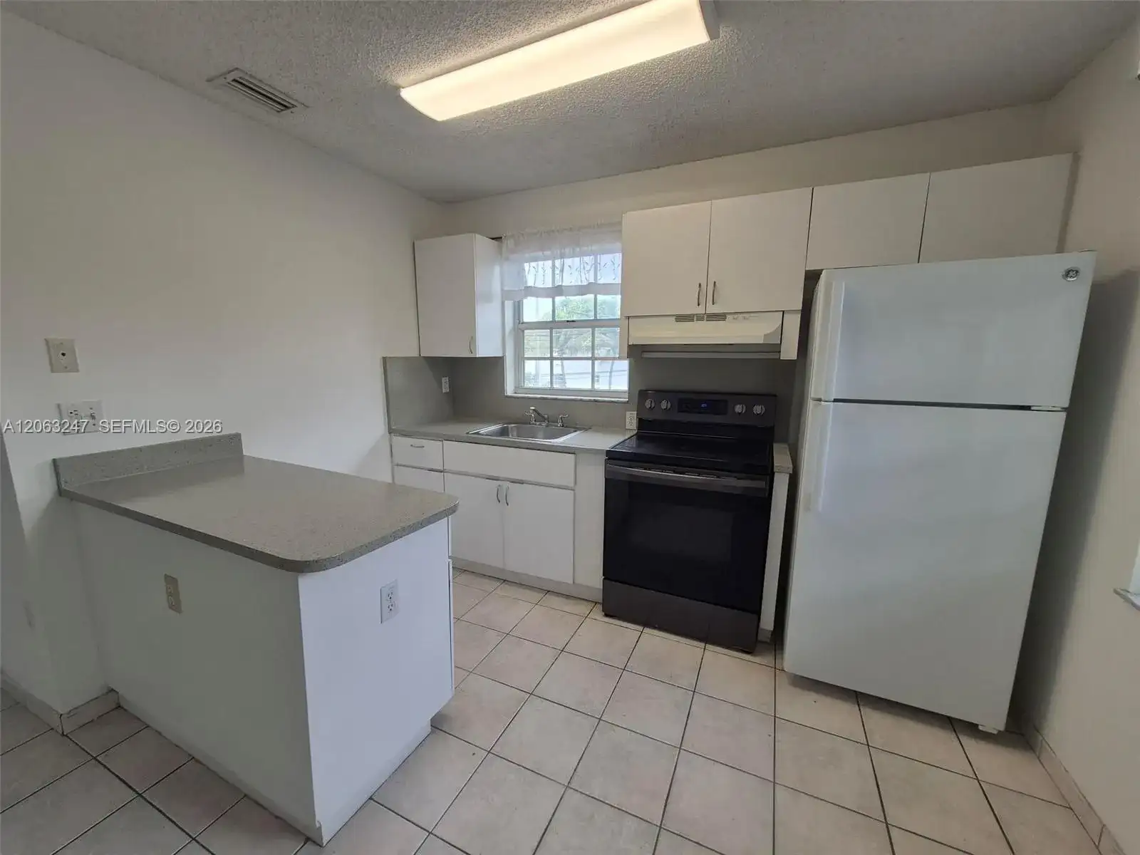 1366 SW 4th St # 3, Miami FL 33135 photo 4