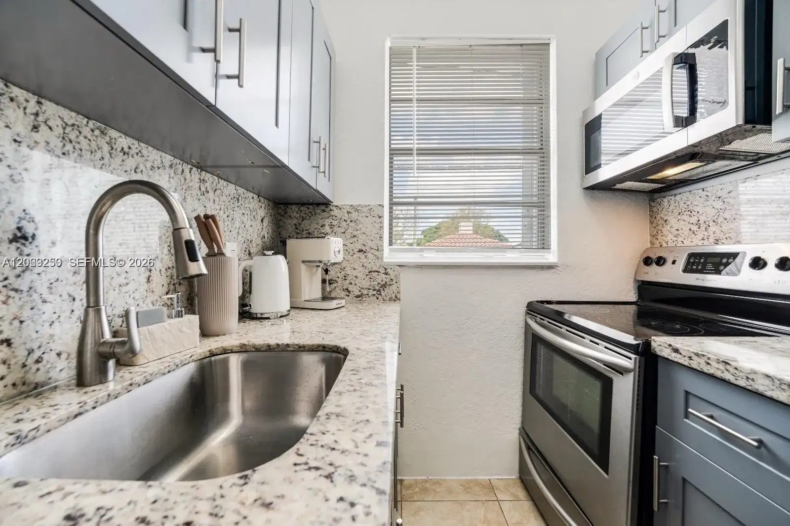 301 SW 10th Ave # 2, Miami FL 33130 photo 5