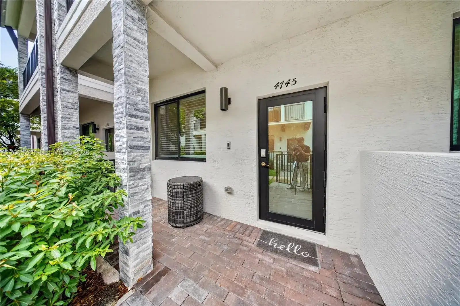 4745 NW 83rd Pkwy, Doral FL 33166 photo 3