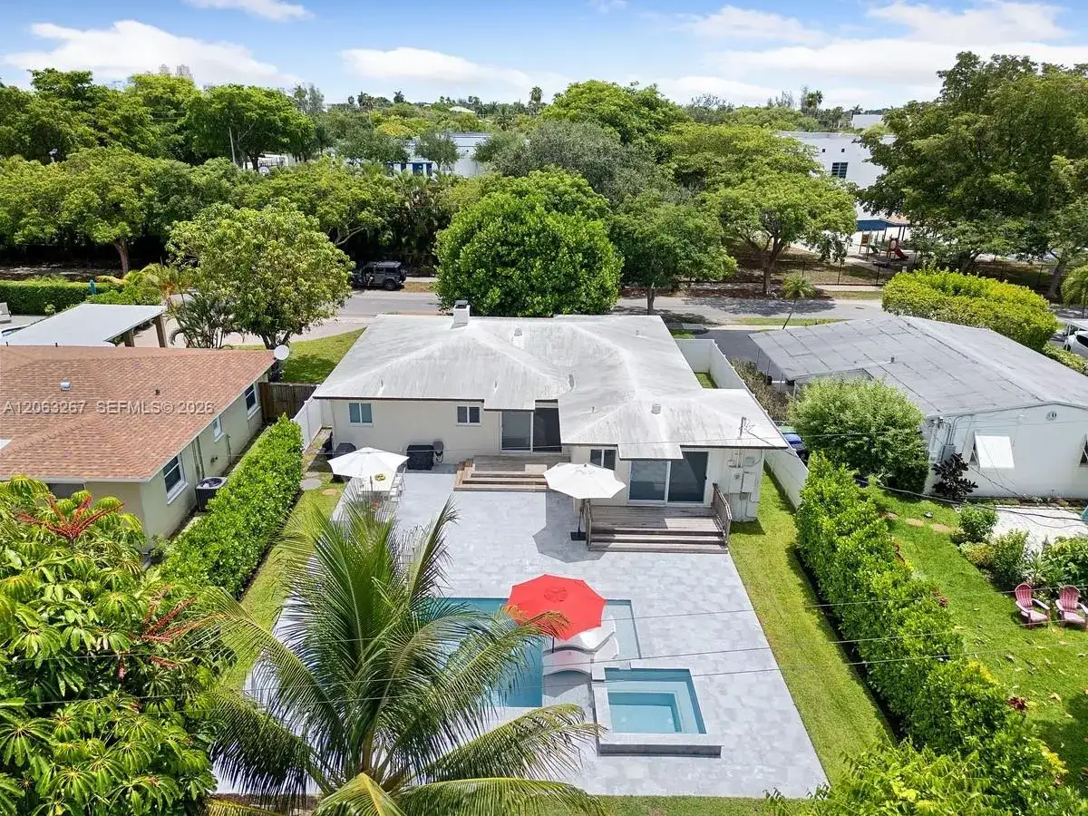 1433 NE 17th Way, Fort Lauderdale FL 33304 photo 5