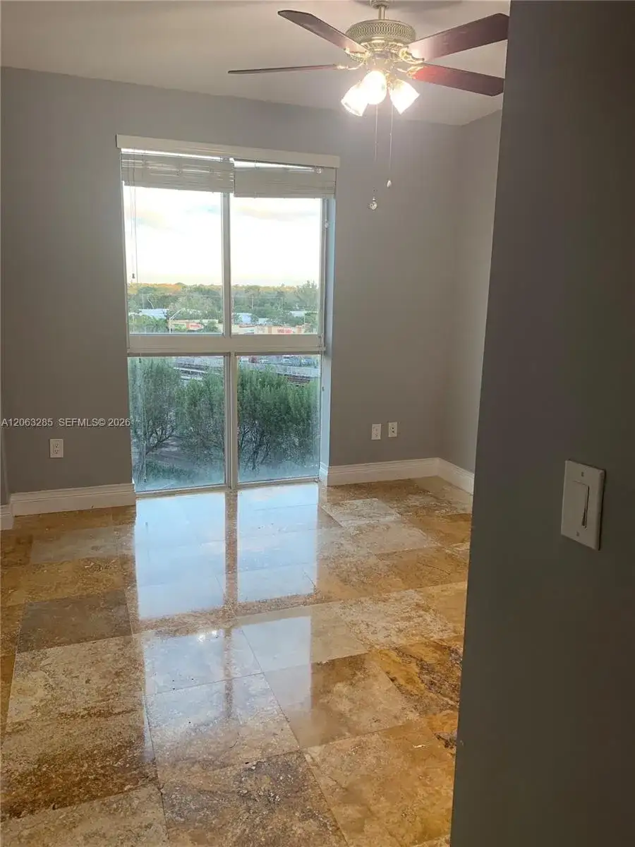 7280 SW 90th St # 504, Miami FL 33156 photo 2