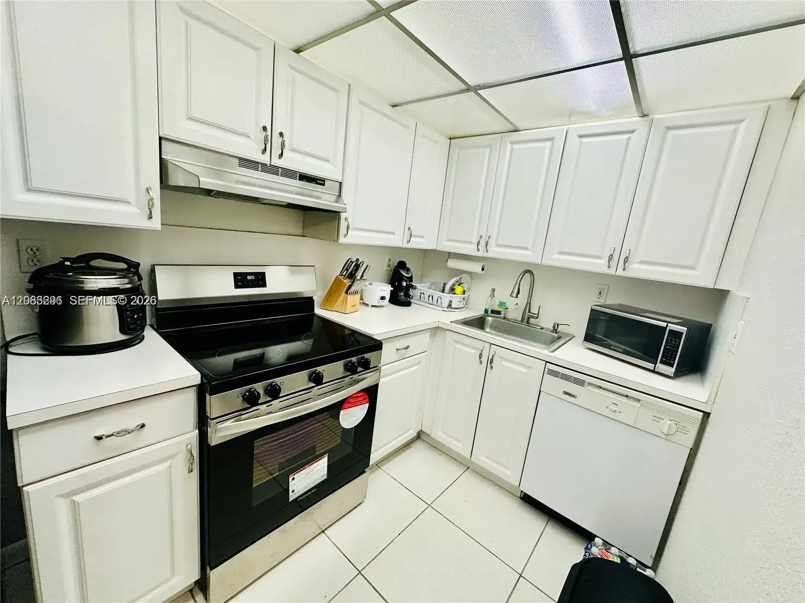 17530 NW 68th Ave # C4012, Hialeah FL 33015 photo 2