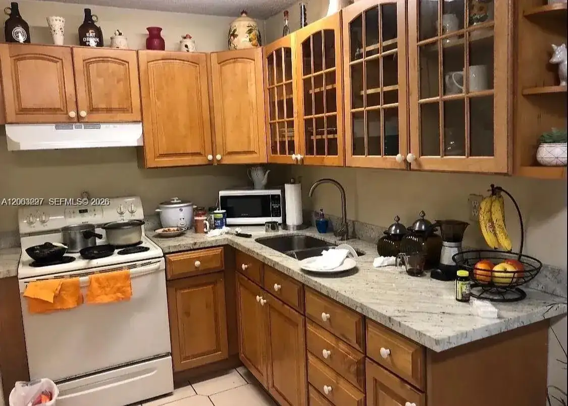 10765 SW 4th St # 8, Sweetwater FL 33174 photo 3