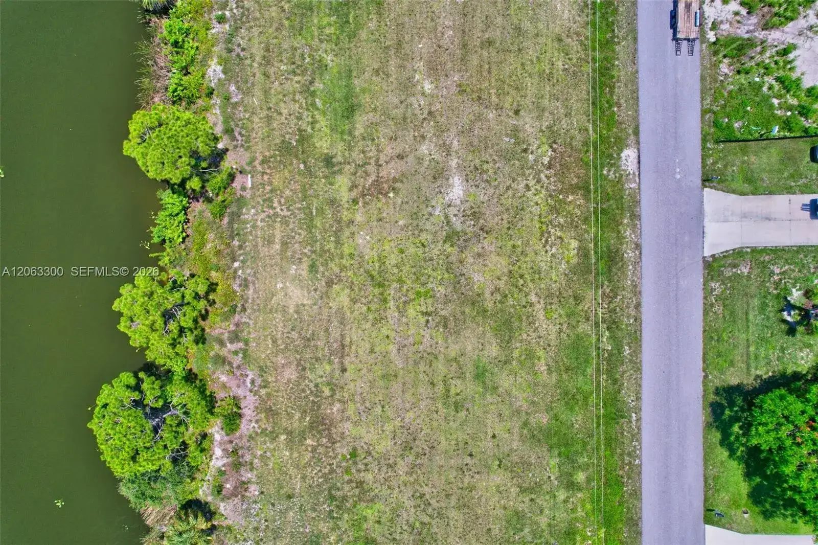 2625 NE 5th, Cape Coral FL 33909 photo 3
