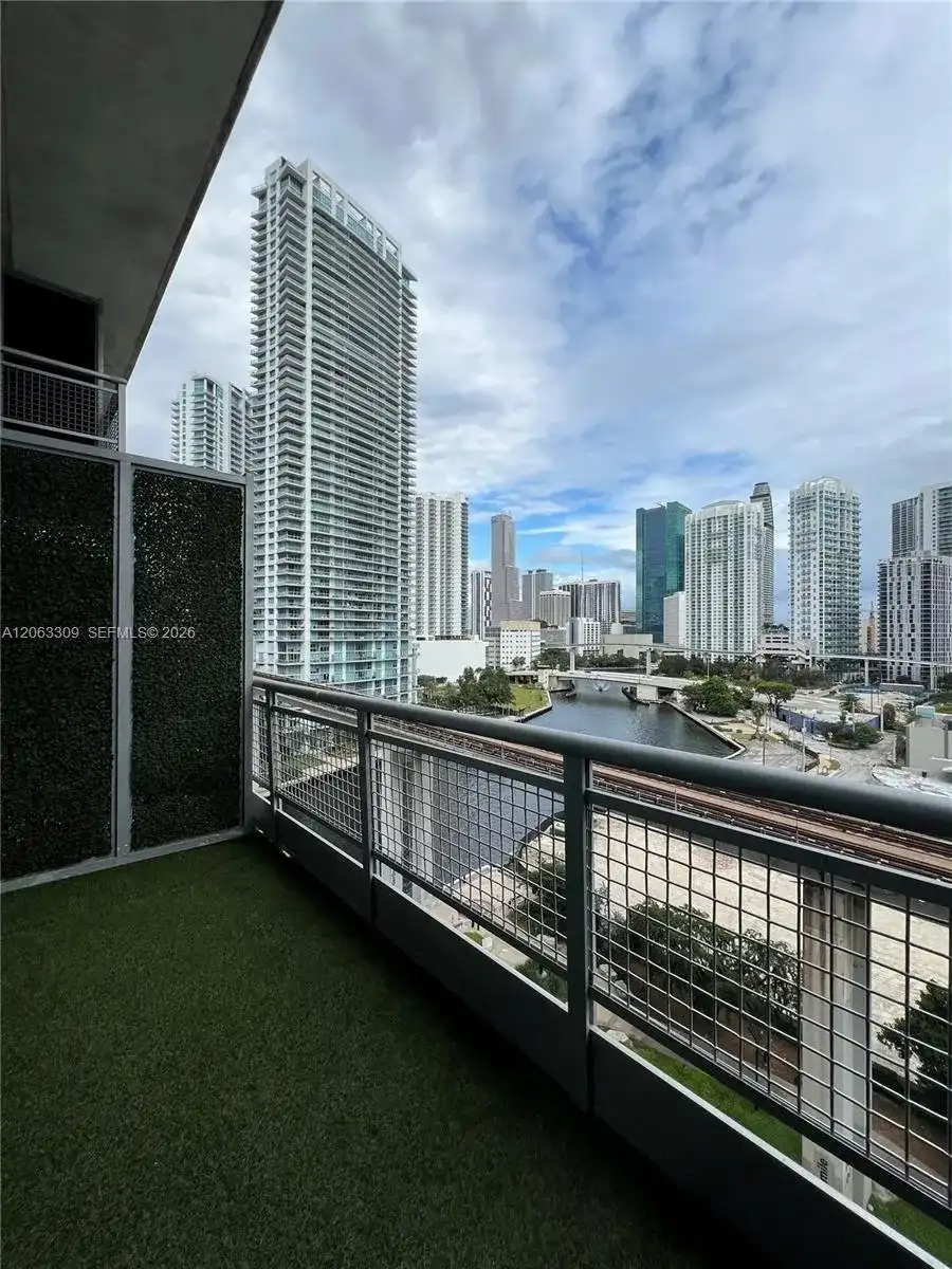 690 SW 1st Ct # 1210, Miami FL 33130