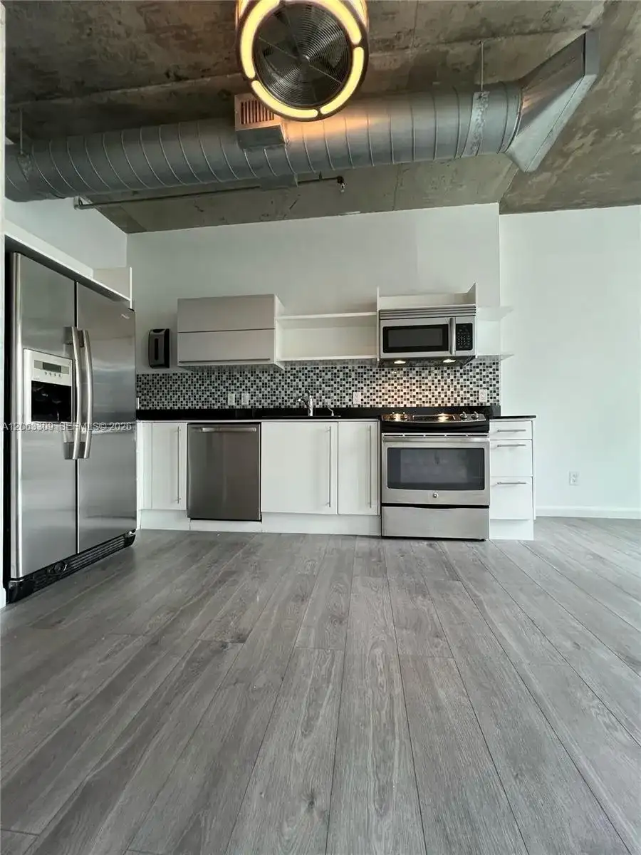 690 SW 1st Ct # 1210, Miami FL 33130 photo 3
