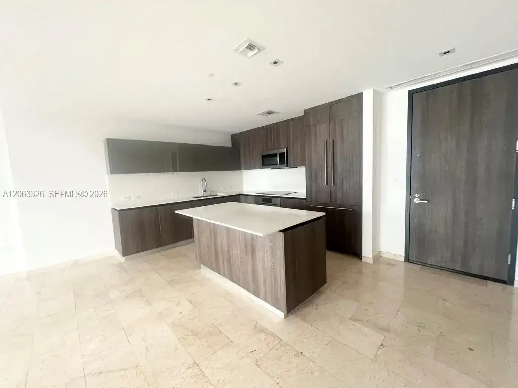 68 SE 6th St # 3810, Miami FL 33131 photo 3