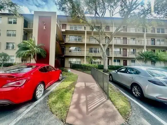 801 SW 133rd Ter # 105K, Pembroke Pines FL 33027