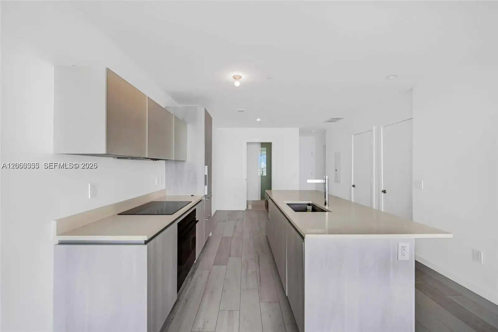 480 NE 31st St # 2003, Miami FL 33137 photo 5