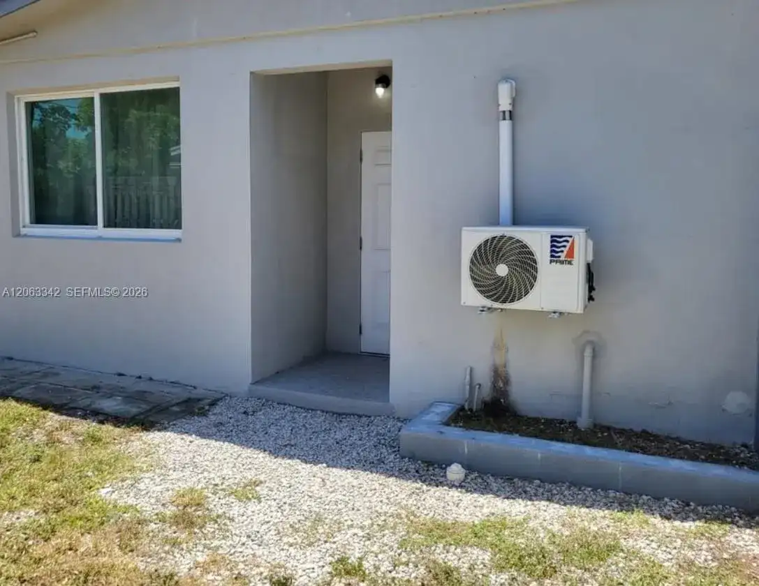 3700 NE 13th Ter # 1, Pompano Beach FL 33064 photo 2