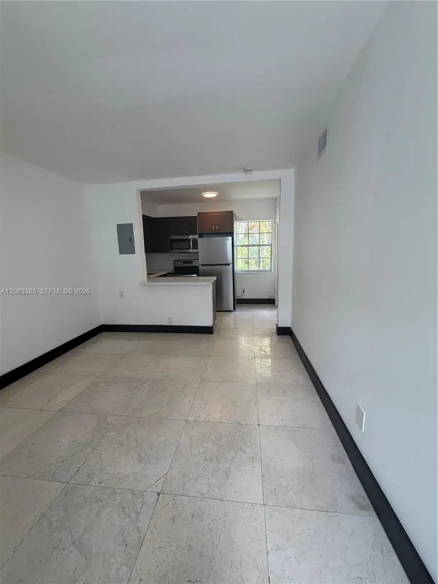 551 NE 62nd St # 14, Miami FL 33138 photo 4