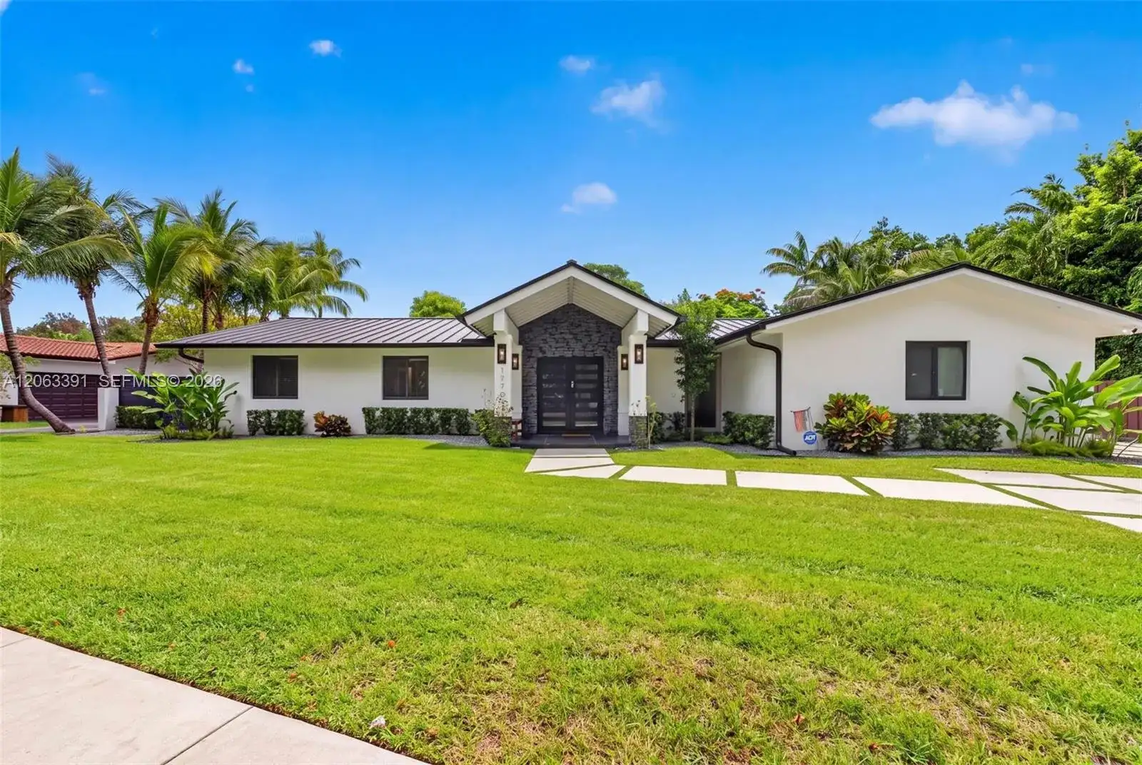 17701 SW 87th Ave, Palmetto Bay FL 33157 photo 2