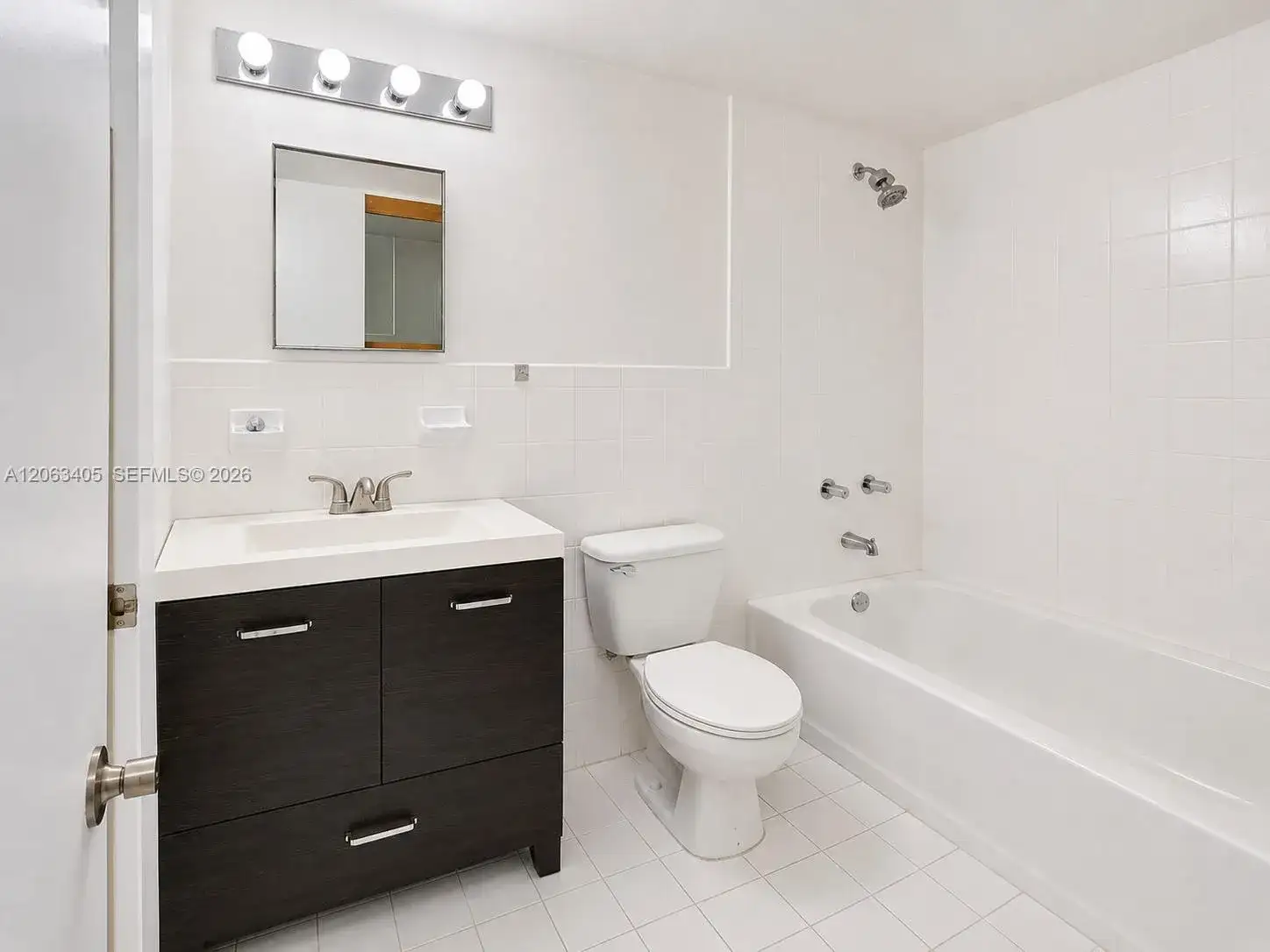 104 SW 9th St # 1403, Miami FL 33130 photo 2