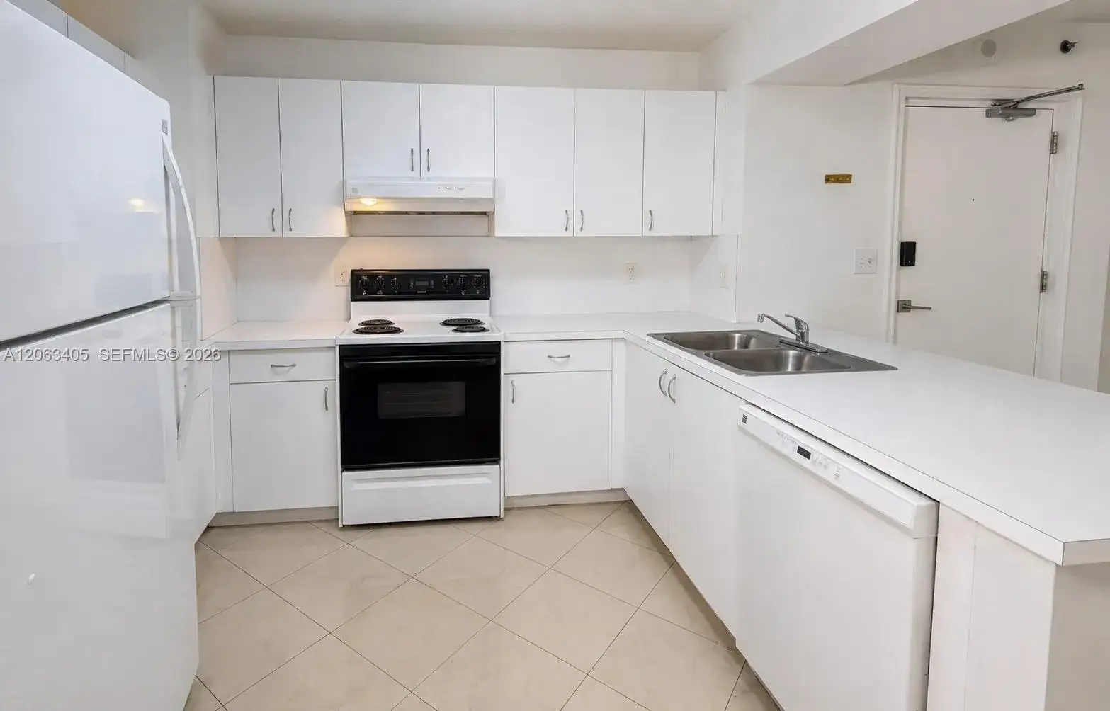 104 SW 9th St # 1403, Miami FL 33130 photo 3