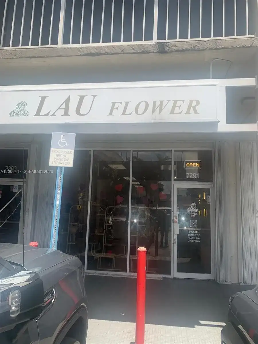 7291 NW 36th St, Miami FL 33166