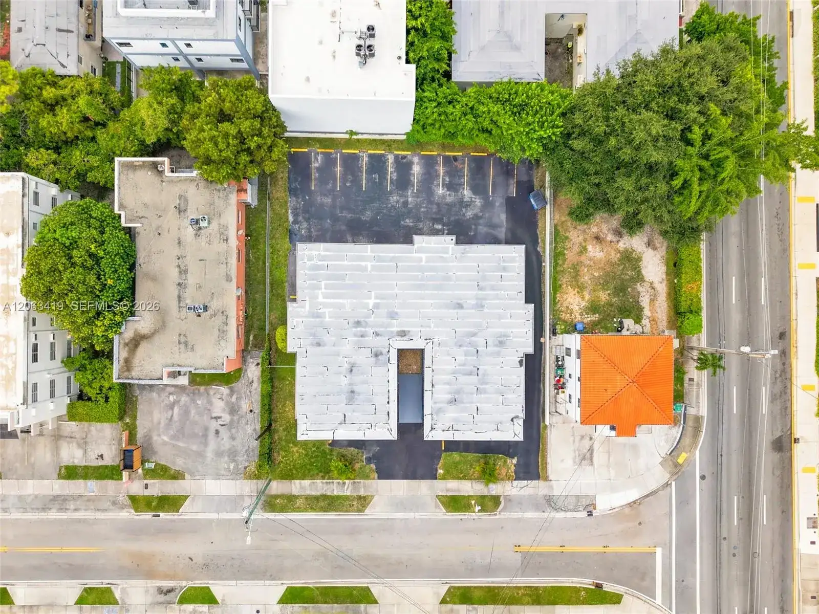 635 SW 7th Ct APT 4, Miami FL 33130 photo 3
