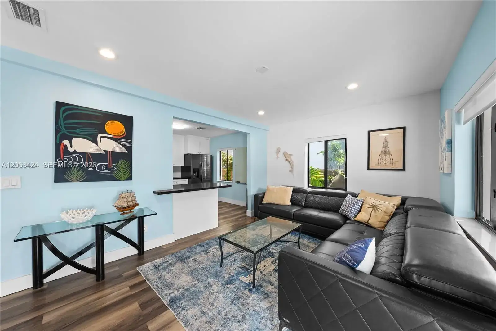 3134 Carter St, Miami FL 33133 photo 4