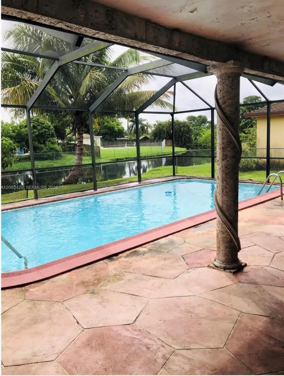 2160 NW 82nd Ter, Sunrise FL 33322