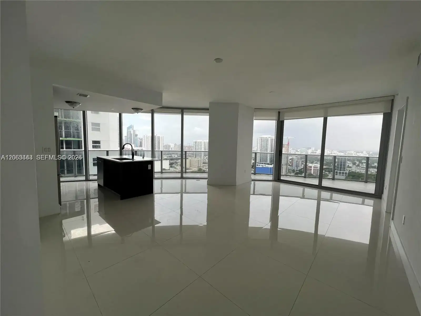 488 NE 18th St # 3000, Miami FL 33132 photo 2