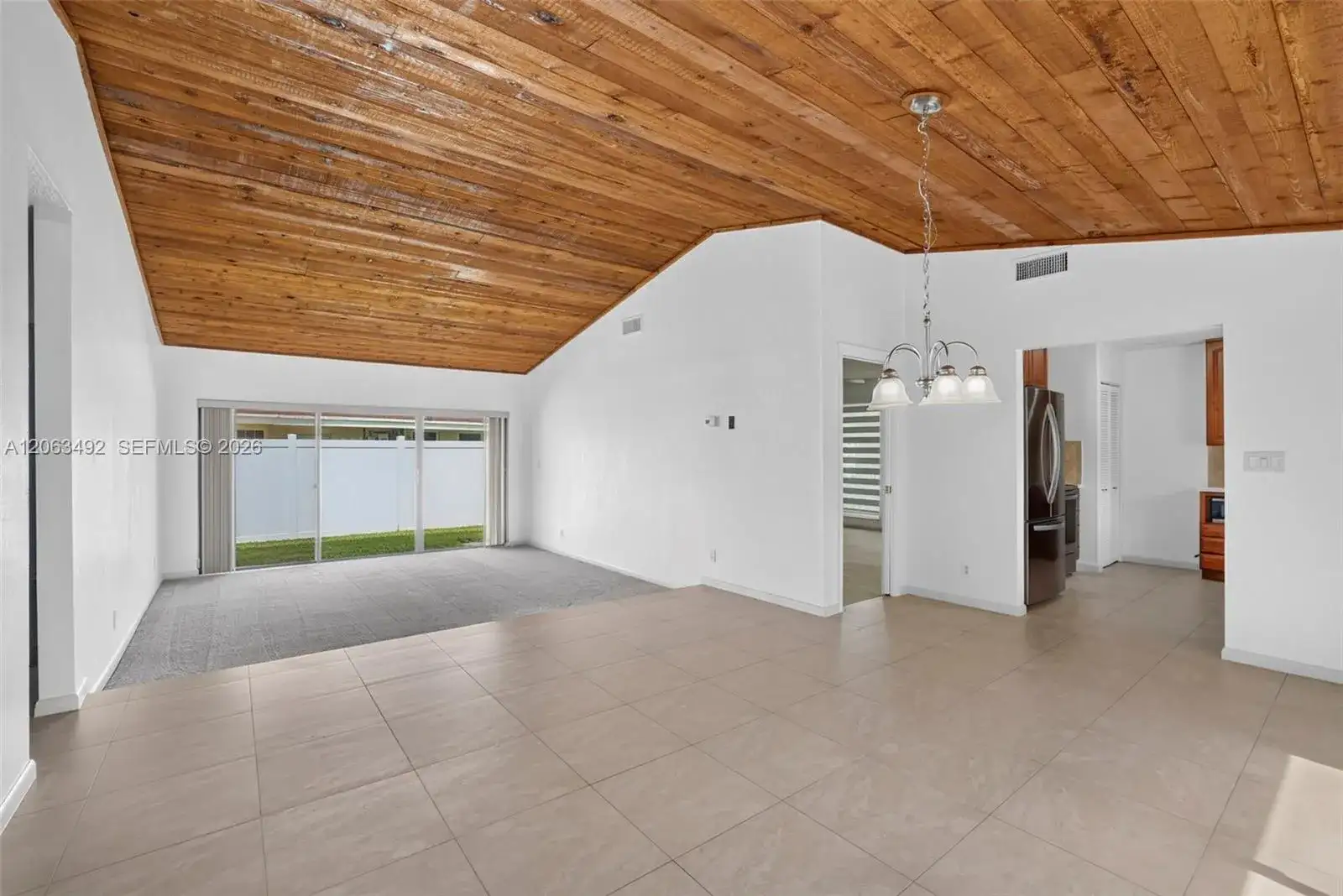 725 NW 49th Ave, Coconut Creek FL 33063 photo 4