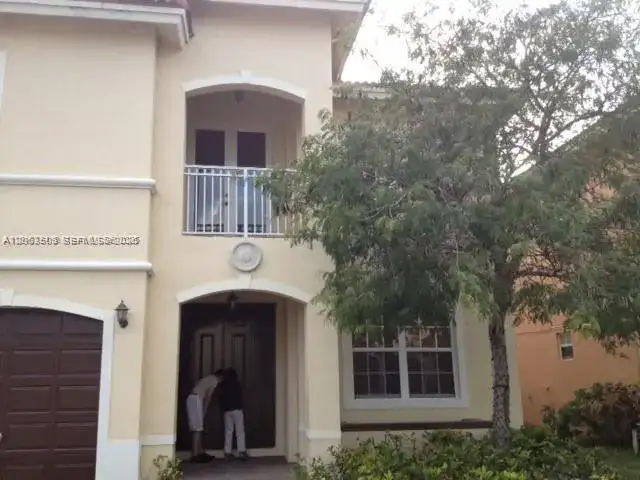 17708 SW 135th Ct, Miami FL 33177 photo 3