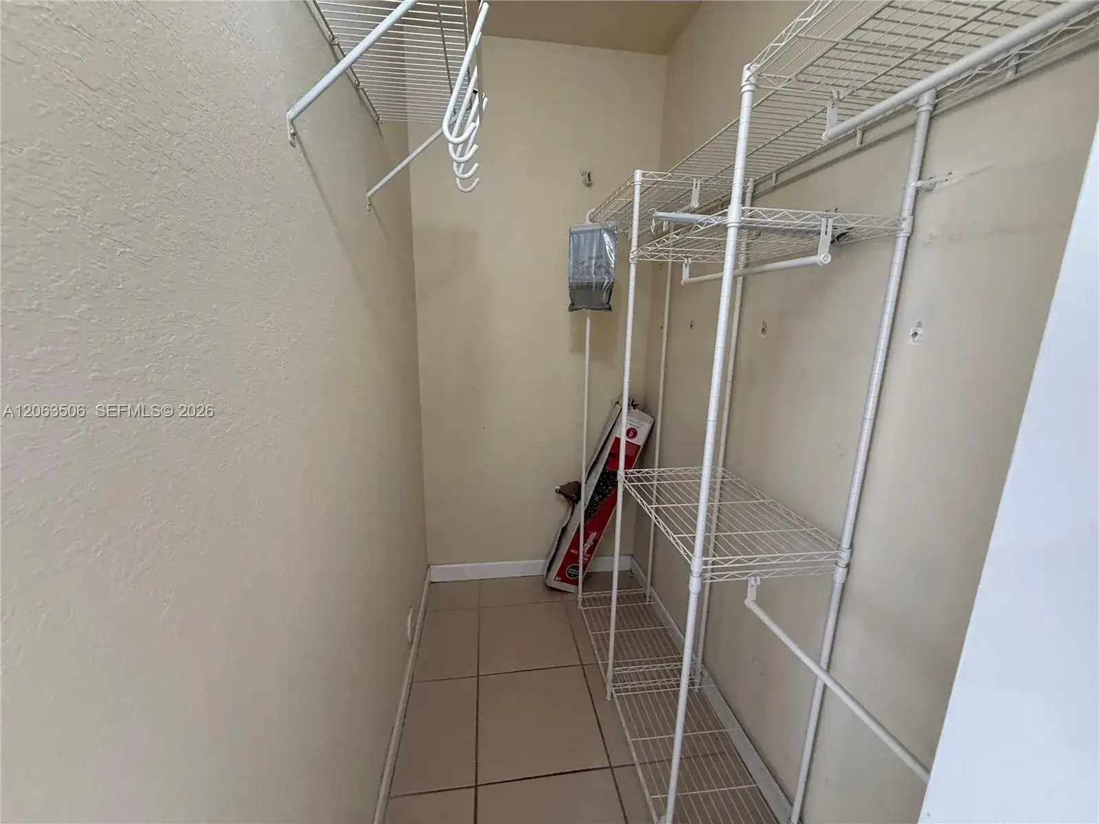 9465 SW 171st Ct, Miami FL 33196 photo 3