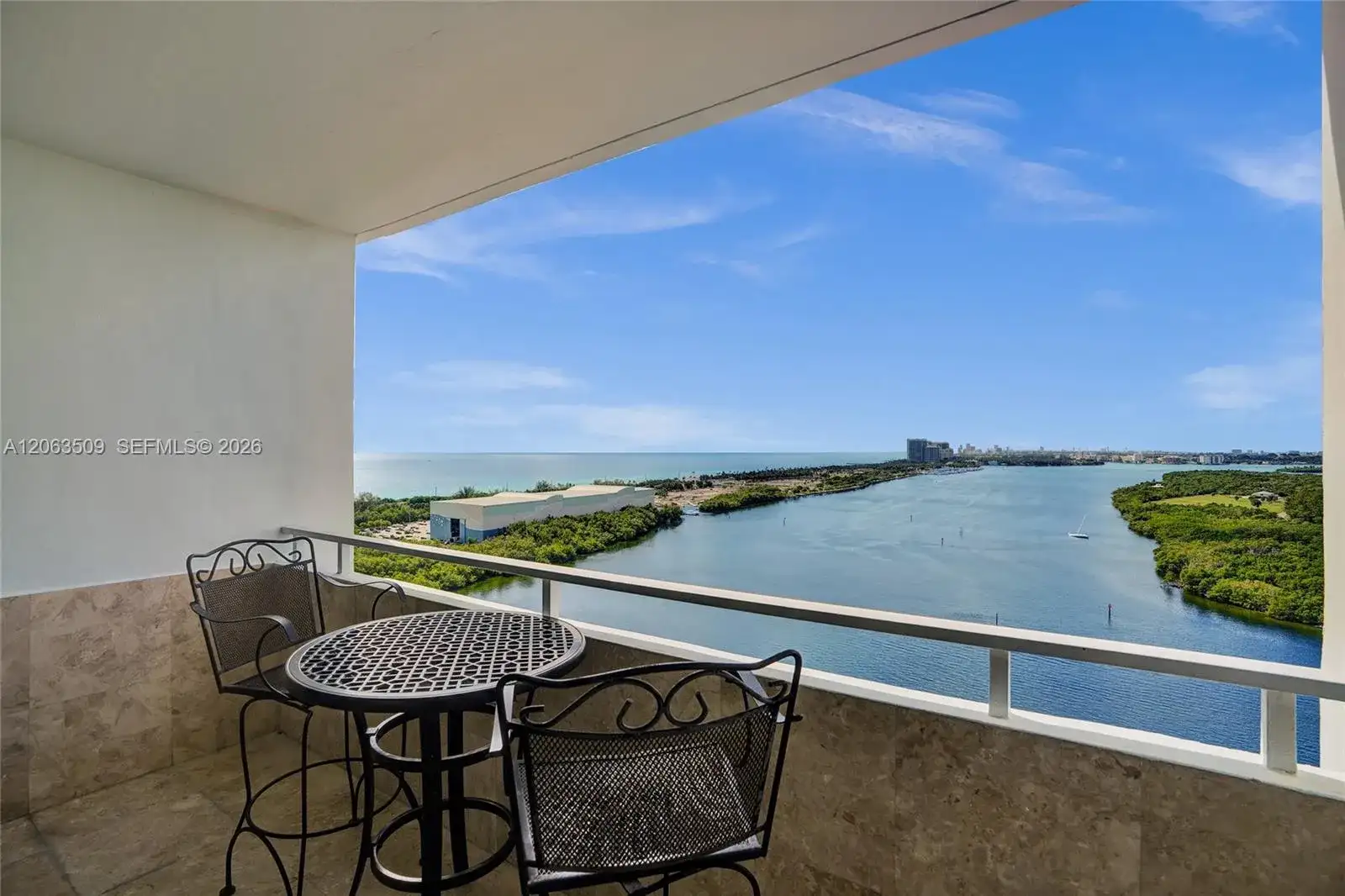 500 Bayview Dr, Sunny Isles Beach FL 33160 photo 2