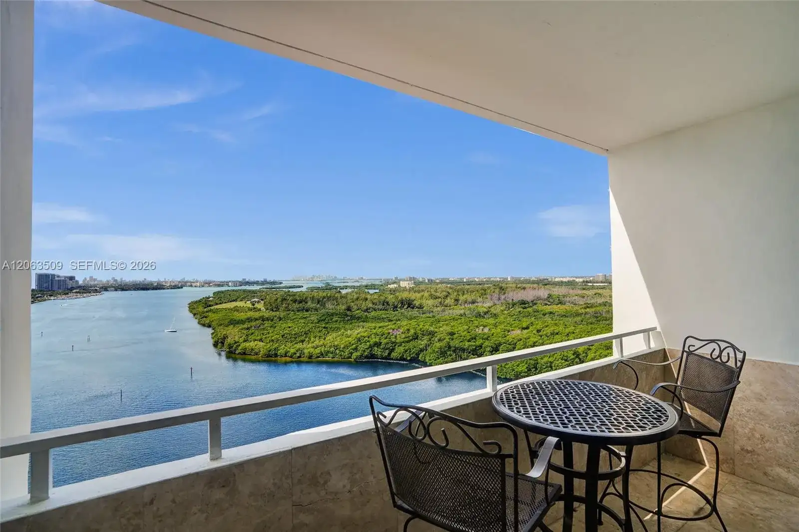 500 Bayview Dr, Sunny Isles Beach FL 33160 photo 3
