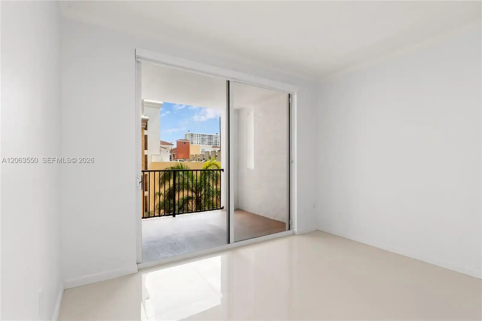 17100 N Bay Rd # 1712, Sunny Isles Beach FL 33160