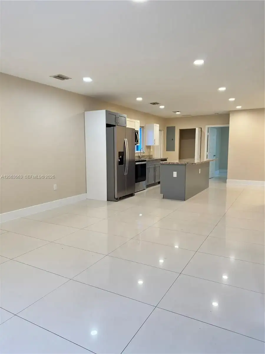 1770 NW 55th St # 1, Miami FL 33142 photo 2