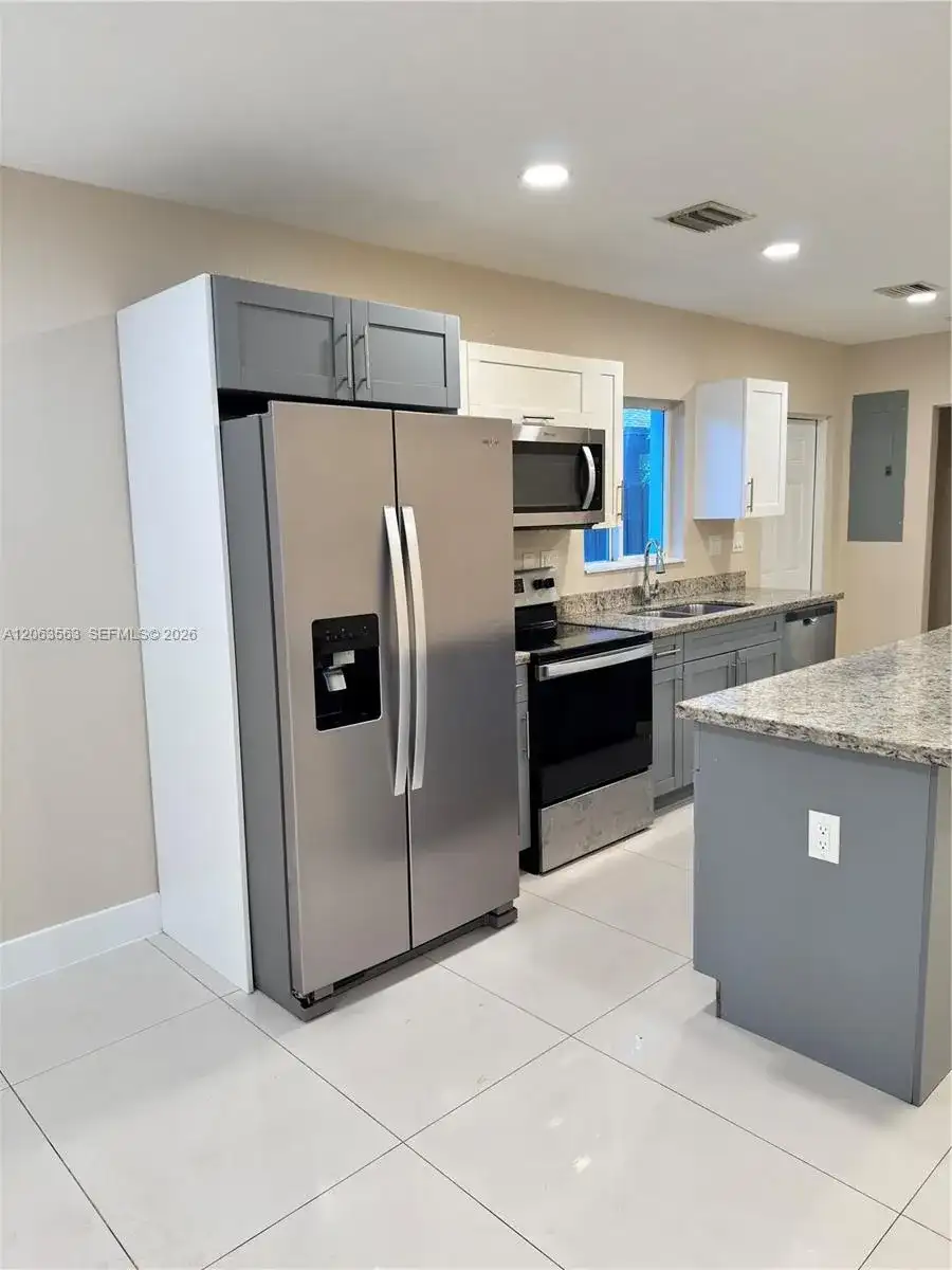 1770 NW 55th St # 1, Miami FL 33142 photo 4