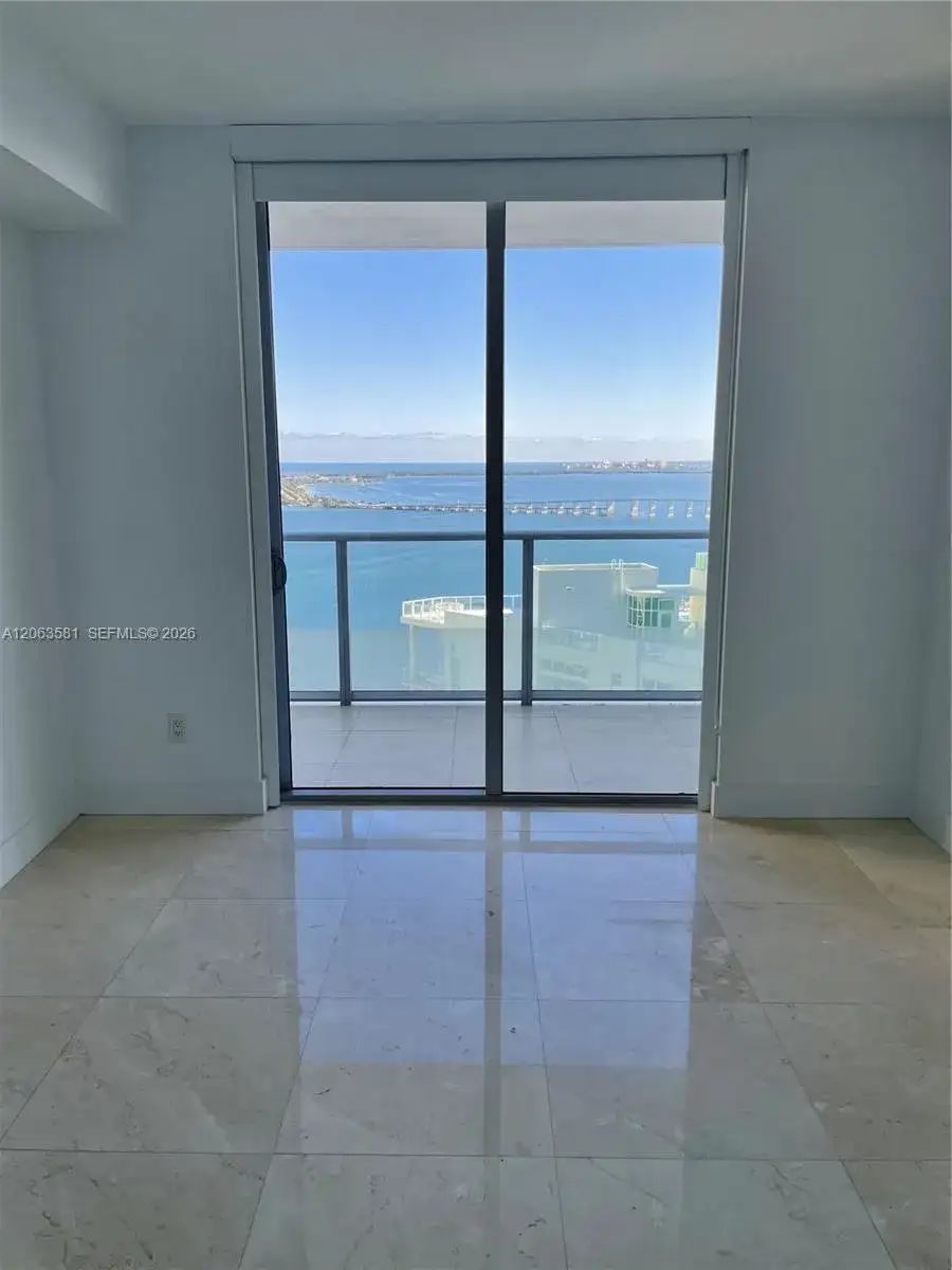 1300 Brickell Bay Dr # 3204, Miami FL 33131 photo 4