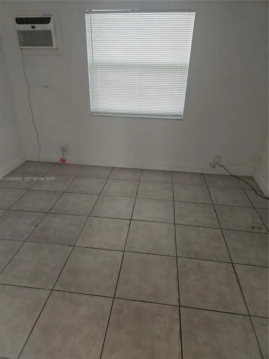2450 Jackson St # D, Hollywood FL 33020 photo 5