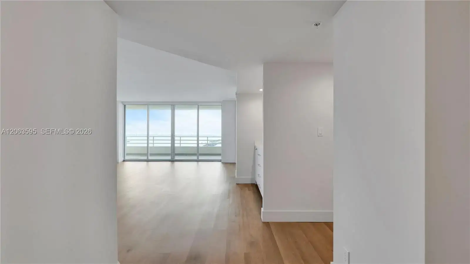555 NE 34th St # 1801, Miami FL 33137 photo 3