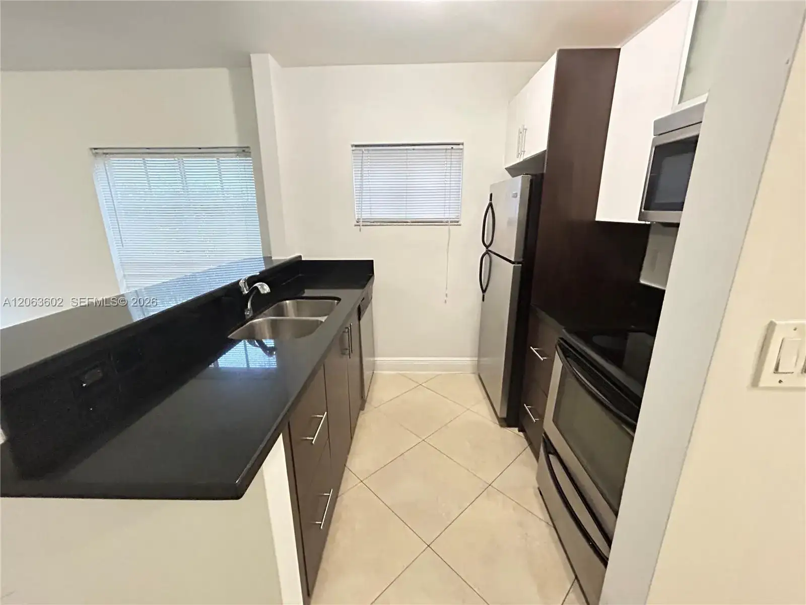 1034 Lenox Ave # 10, Miami Beach FL 33139 photo 2