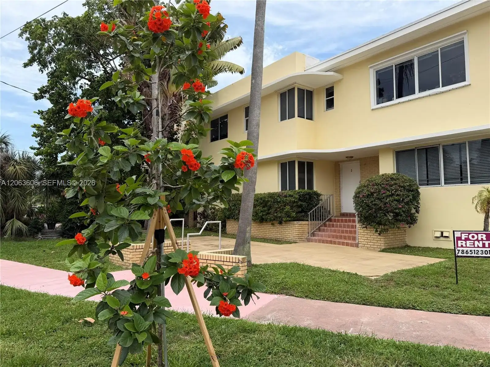 2880 PINE TREE DR # 10, Miami Beach FL 33140