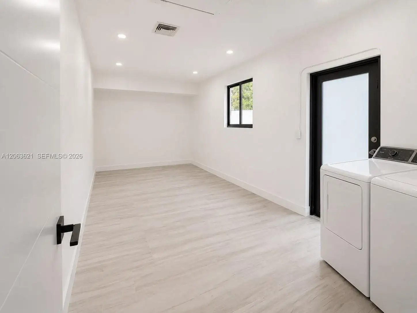 1141 NE 166th St, North Miami Beach FL 33162 photo 5