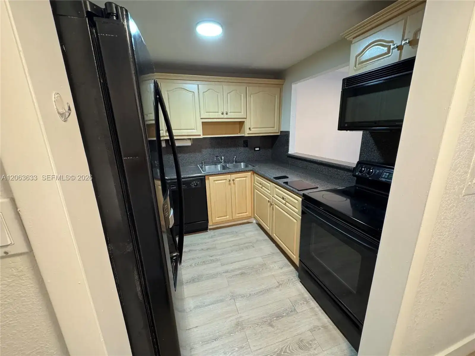10425 SW 112th Ave # 103, Miami FL 33176 photo 4