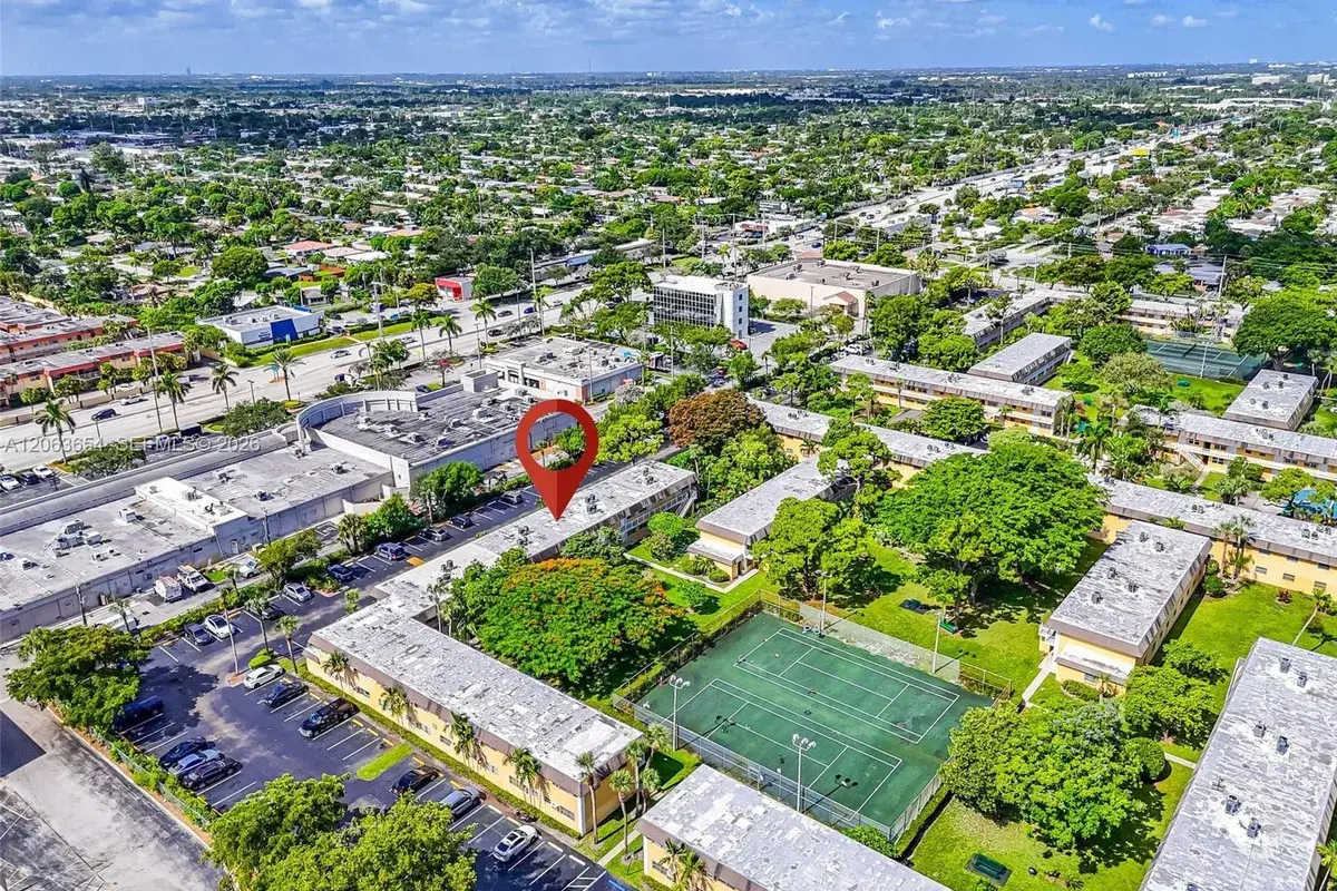 5168 NE 6th Ave # 416, Oakland Park FL 33334