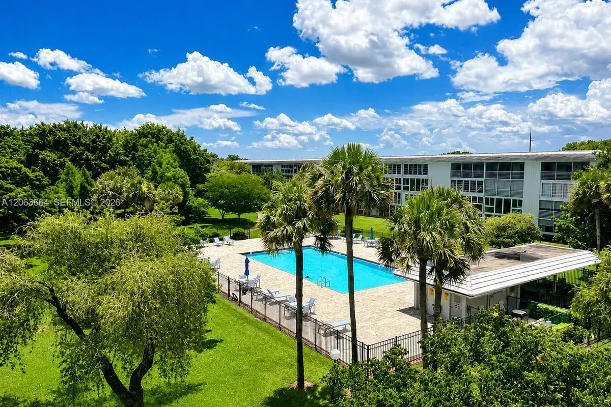 2504 Antigua Ter # F4, Coconut Creek FL 33066