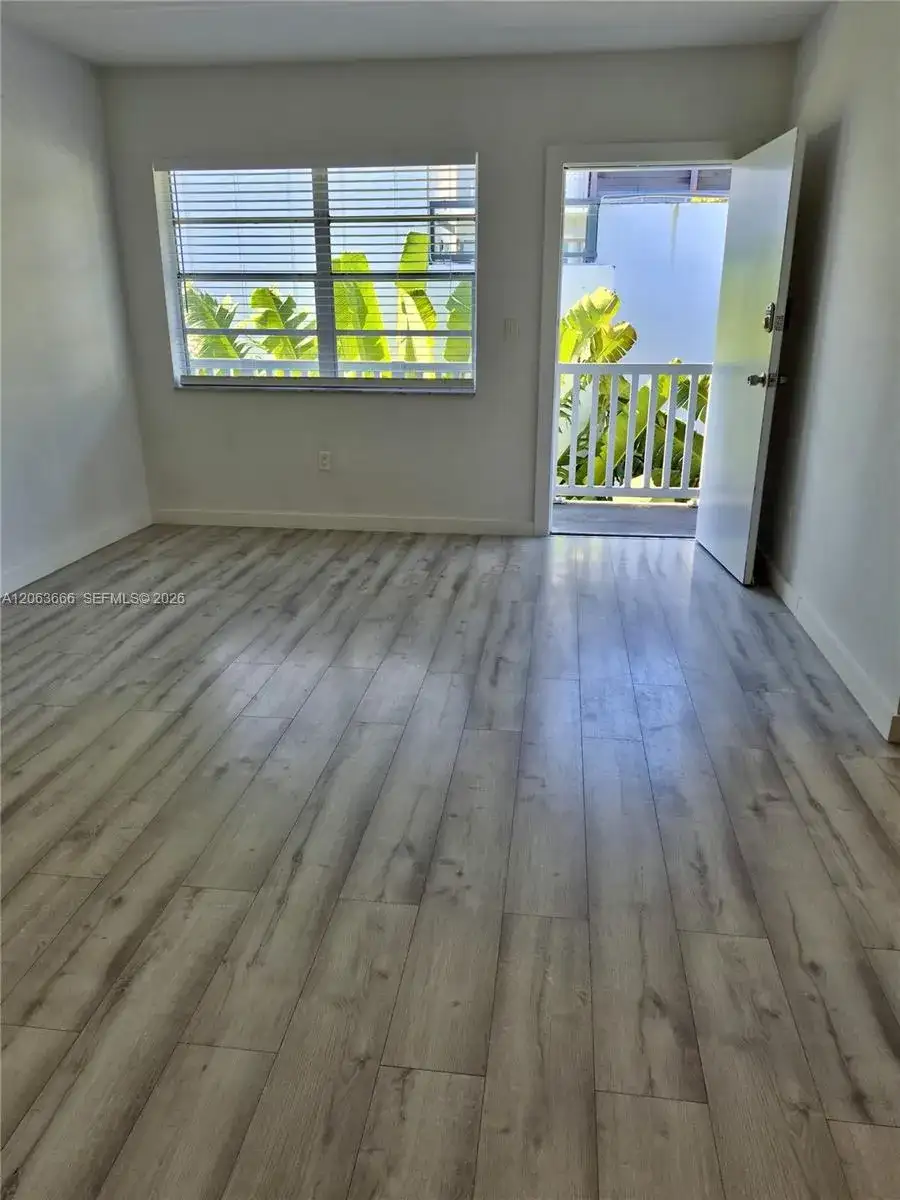 344 Meridian Ave # 4B, Miami Beach FL 33139 photo 3