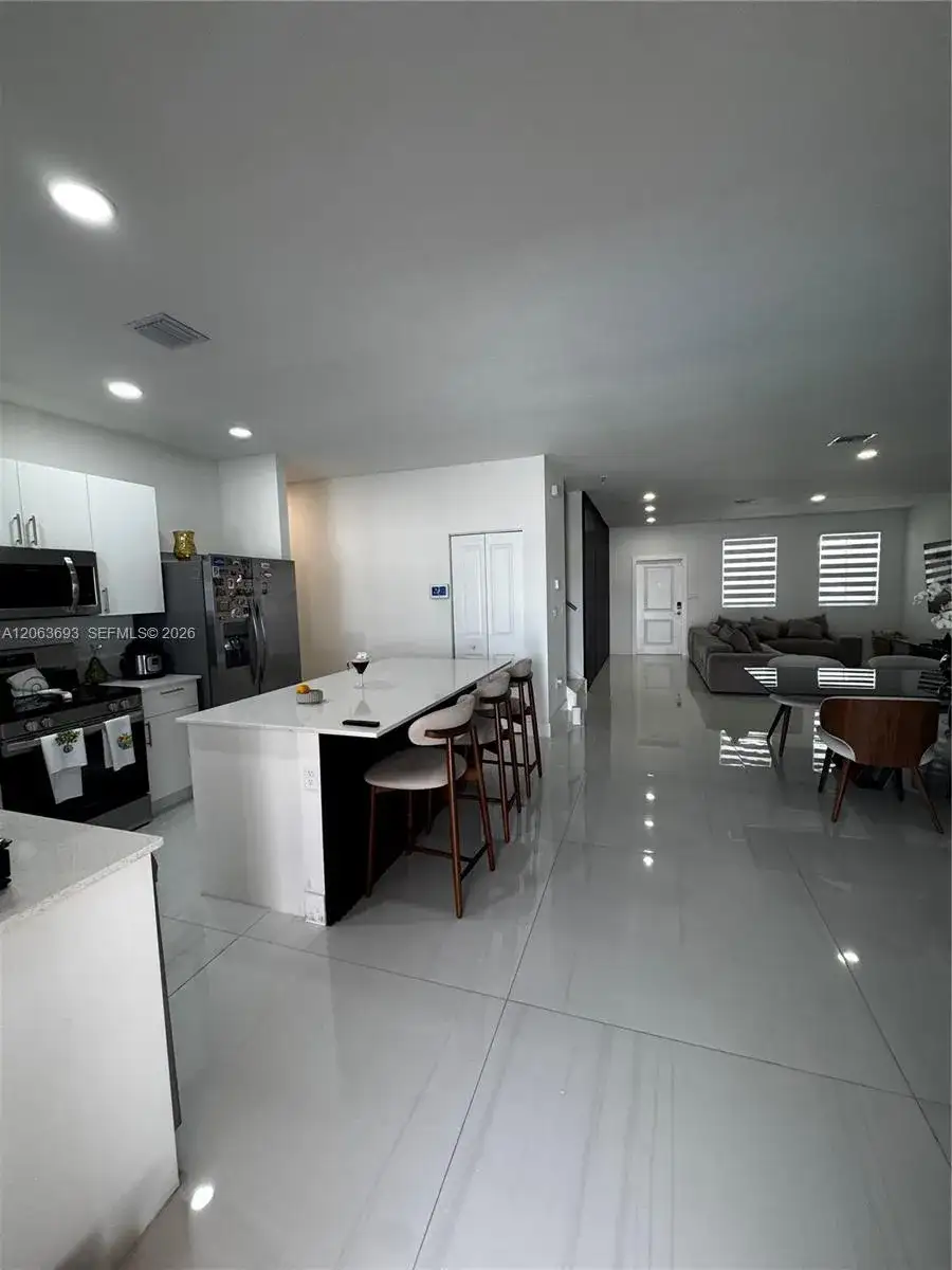 18618 SW 136th Ct, Miami FL 33177 photo 5