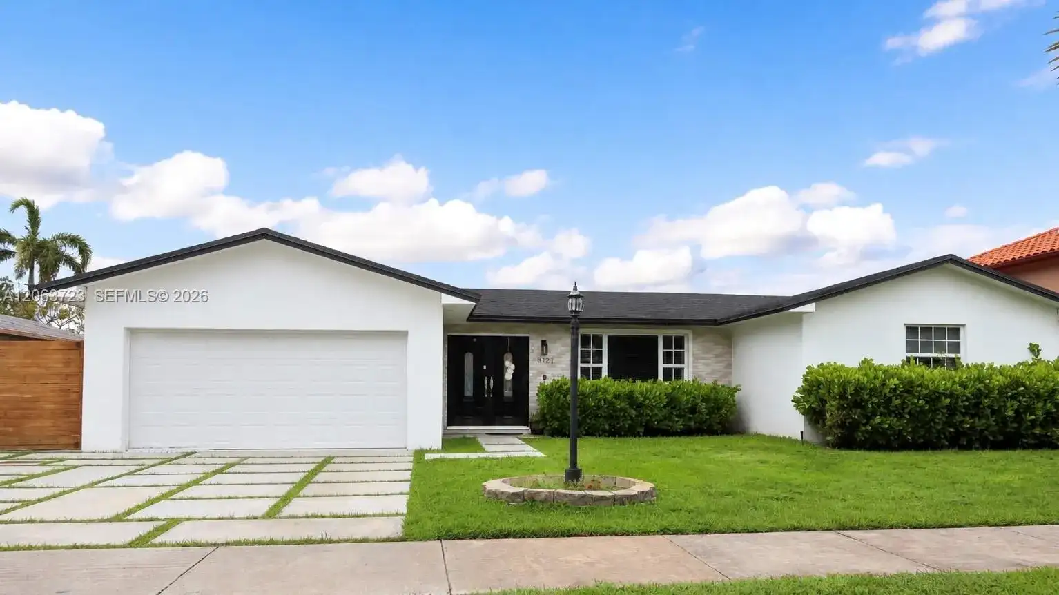 8121 SW 204th St, Cutler Bay FL 33189