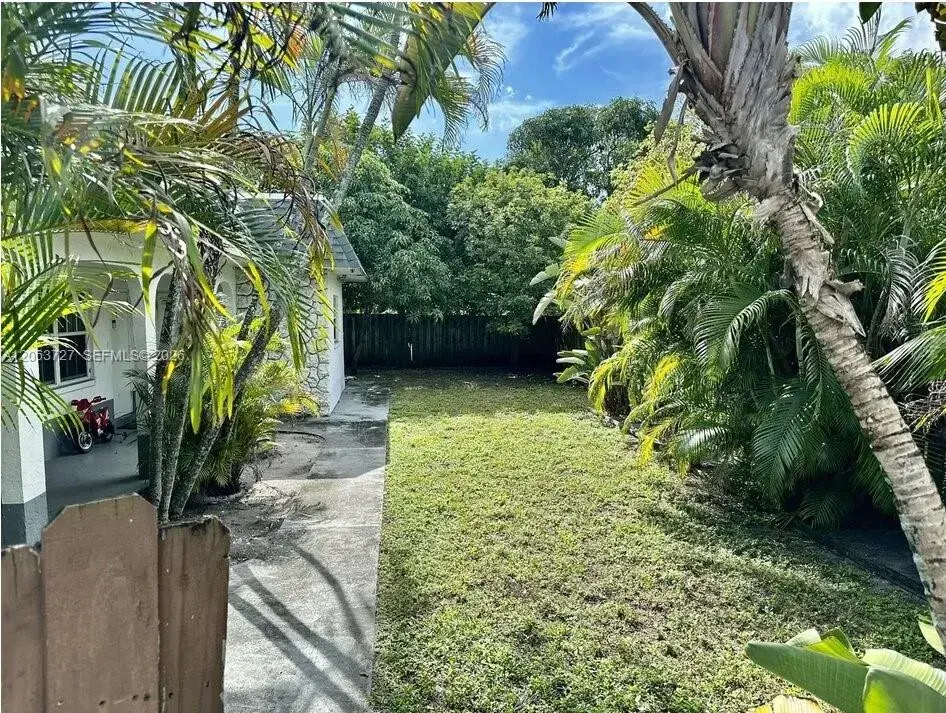 1480 NW 20th Ct, Fort Lauderdale FL 33311