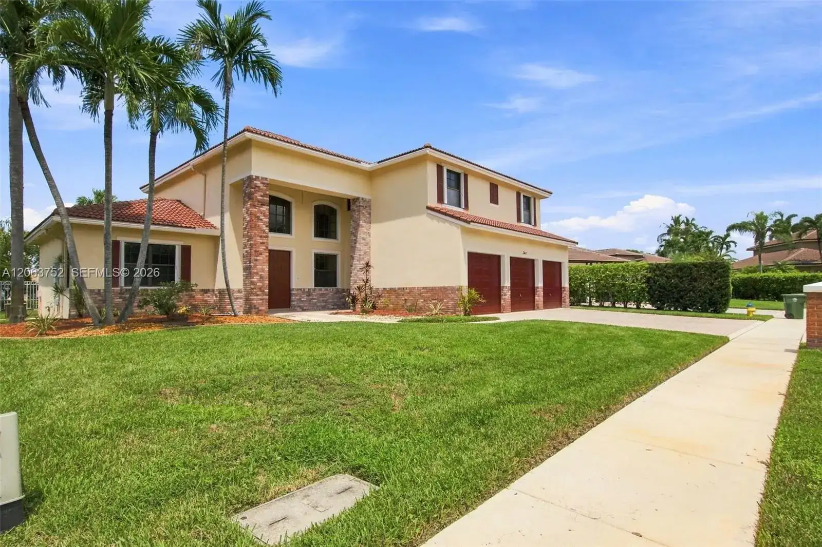 344 SW 159th Ln, Pembroke Pines FL 33027 photo 2
